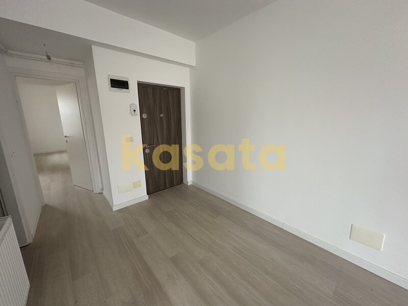 Apartament 2 Camere  Vanzare  Bloc Nou Lift  Gata de personalizat