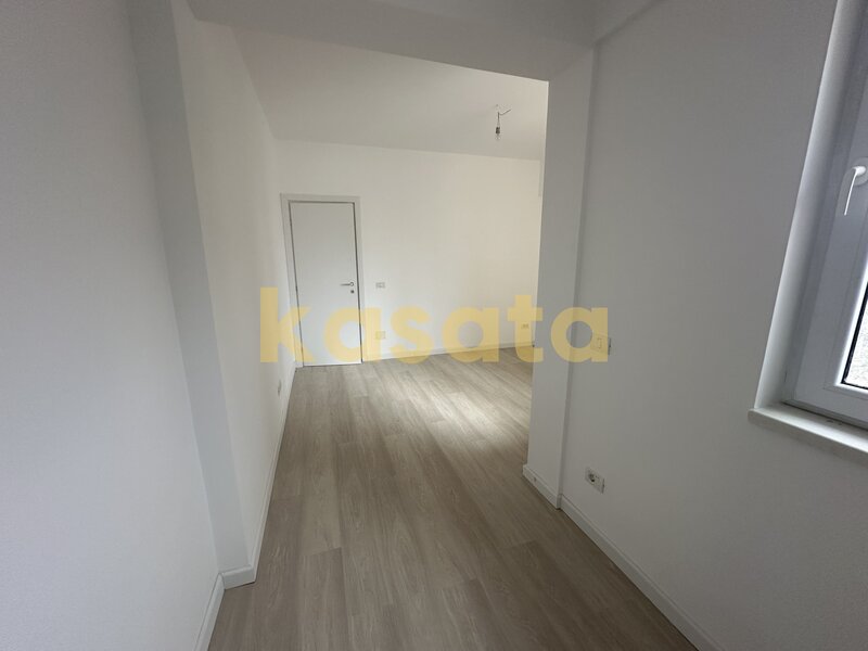 Apartament 2 Camere  Vanzare  Bloc Nou Lift  Gata de personalizat